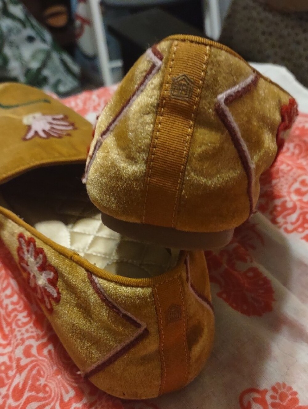Birdies shoes Unbranded Women’s Mustard Velvet Embroidered Loafers Size 9 - Picture 10 of 10